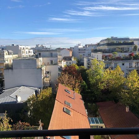 Appartement Tres Calme A 10Mn De Paris - Woman & Couples Only Courbevoie Exterior photo