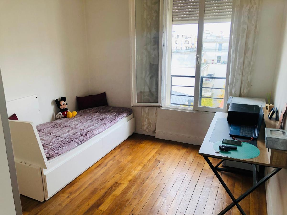 Appartement Tres Calme A 10Mn De Paris - Woman & Couples Only Courbevoie Exterior photo